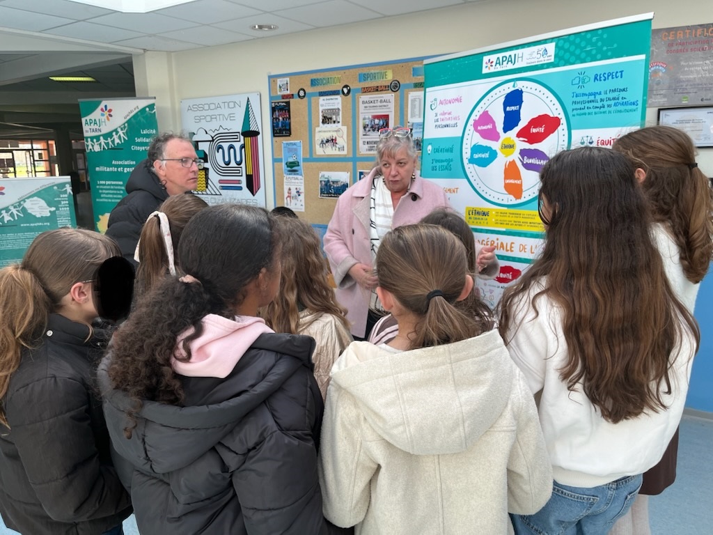 Intervention de l'APAJH du Tarn : Mme Duhamel
